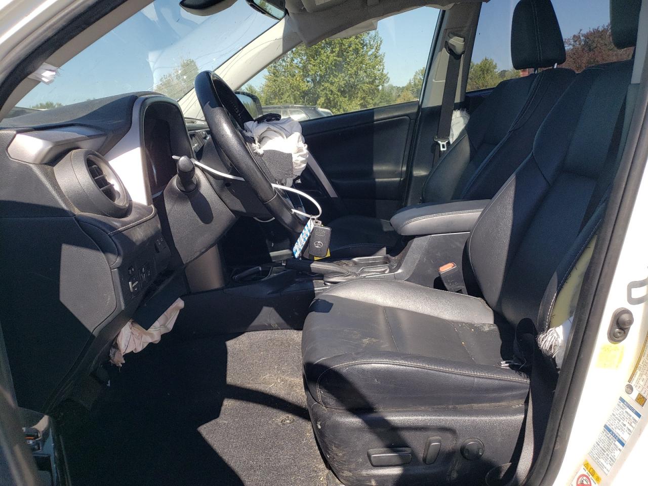 Toyota RAV4 Limited Image 2