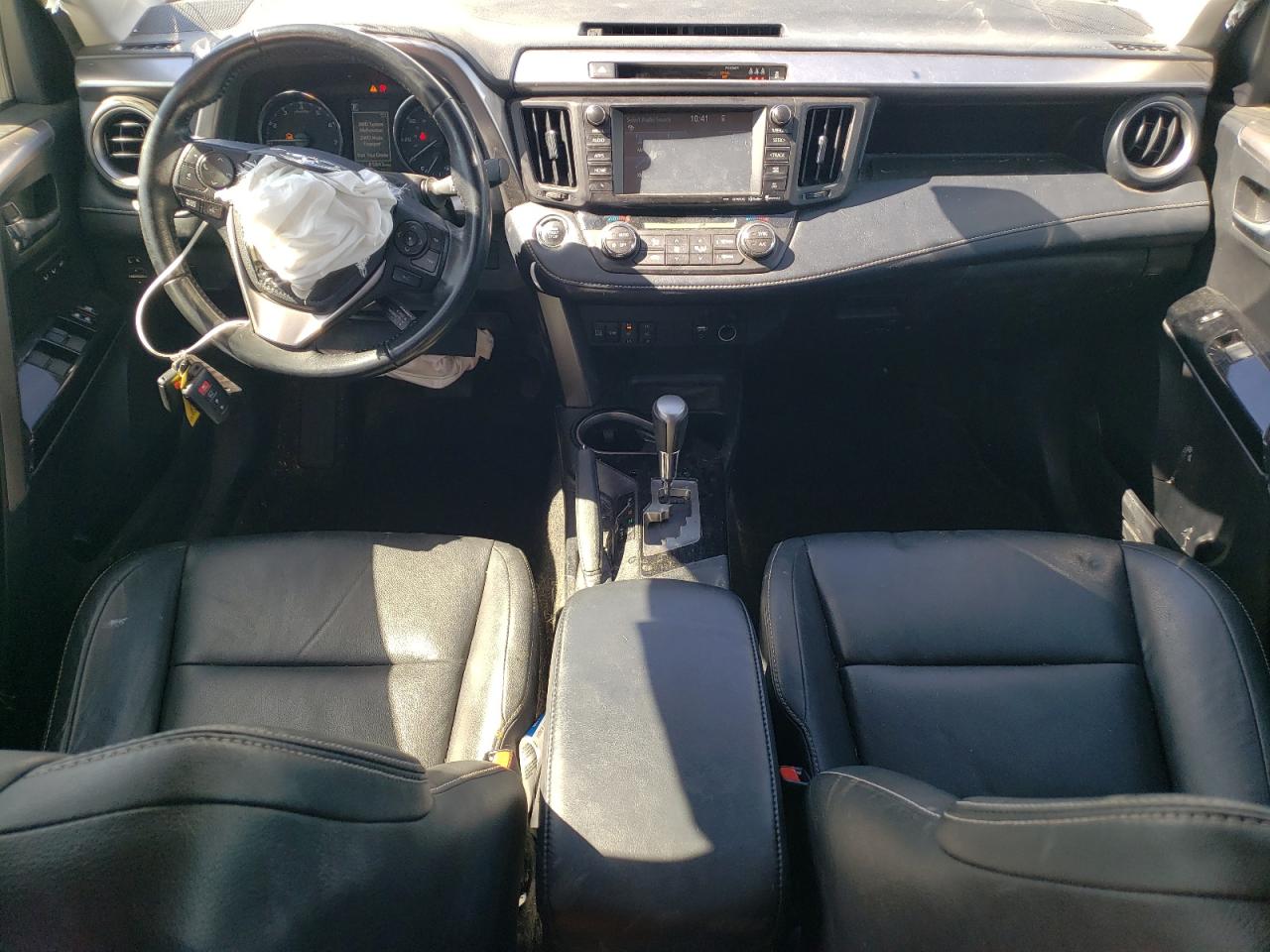 Toyota RAV4 Limited Image 3