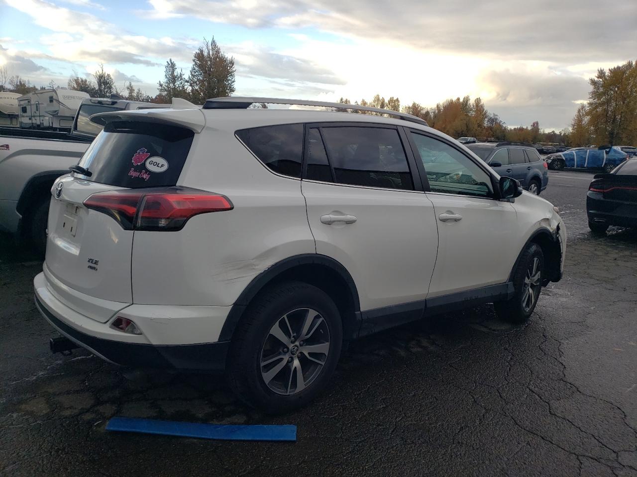 Toyota RAV4 Adventure Image 10