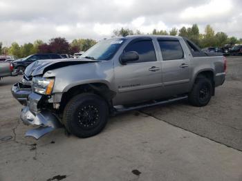  Salvage Chevrolet Avalanche