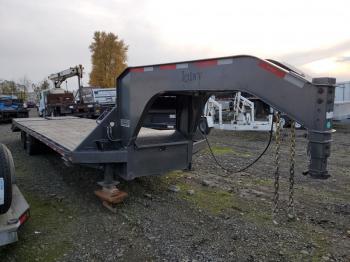  Salvage Roadcipper Trailer