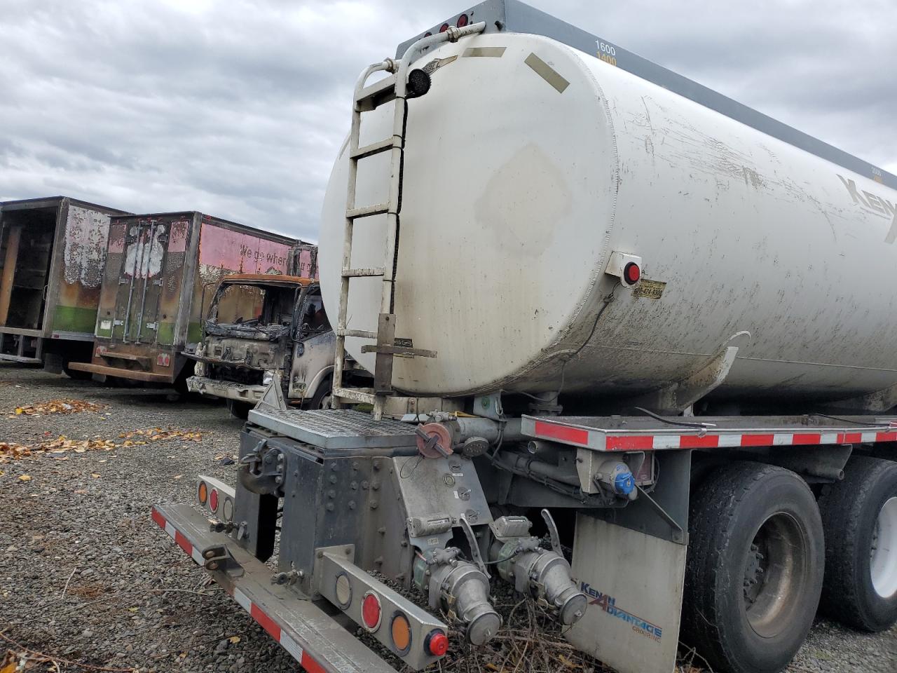 Peterbilt Tractor 567 Image 8