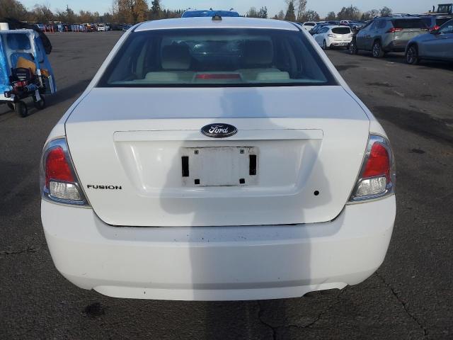Ford Fusion S Image 10