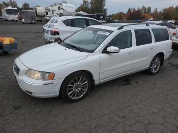 Salvage Volvo V70
