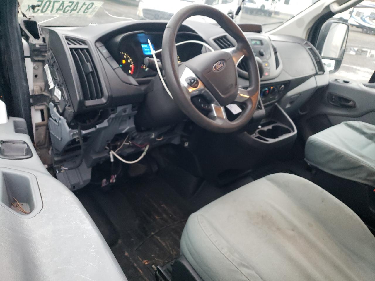 Ford Transit T-250 Image 8