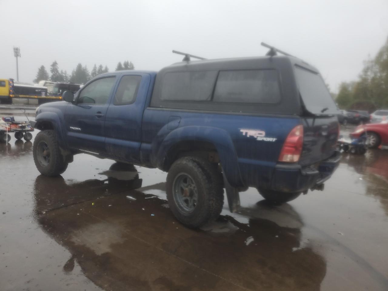 Toyota Tacoma Access Cab Image 2