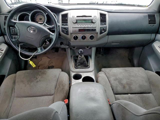 Toyota Tacoma Access Cab Image 11