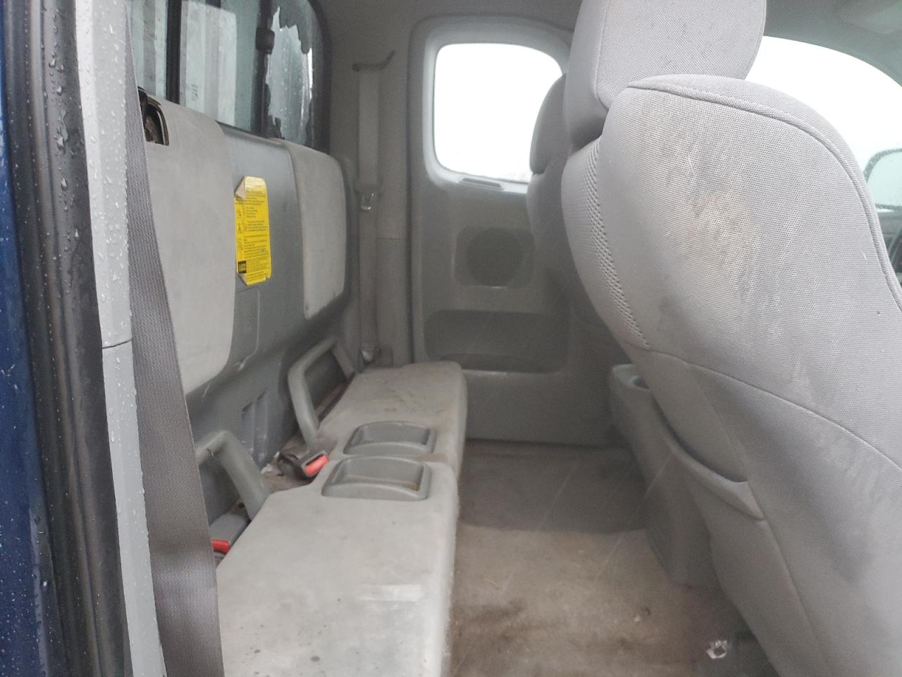 Toyota Tacoma Access Cab Image 12