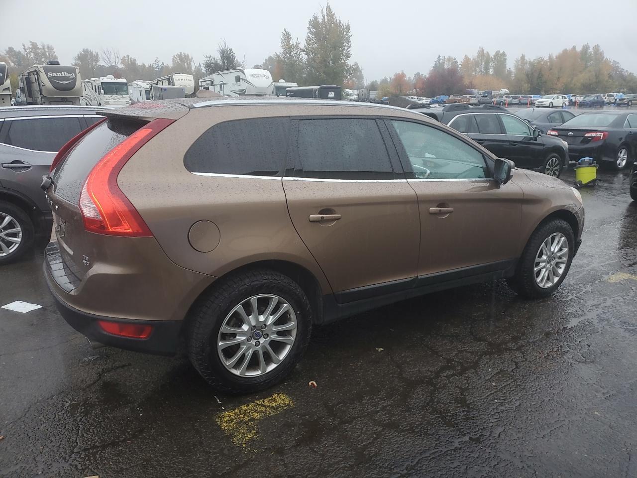 Volvo XC60 T6 Image 8