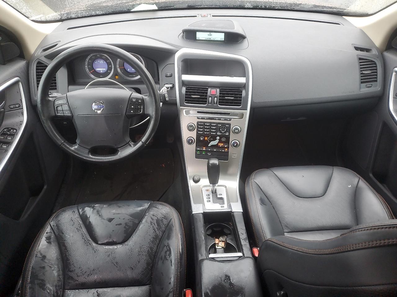 Volvo XC60 T6 Image 10