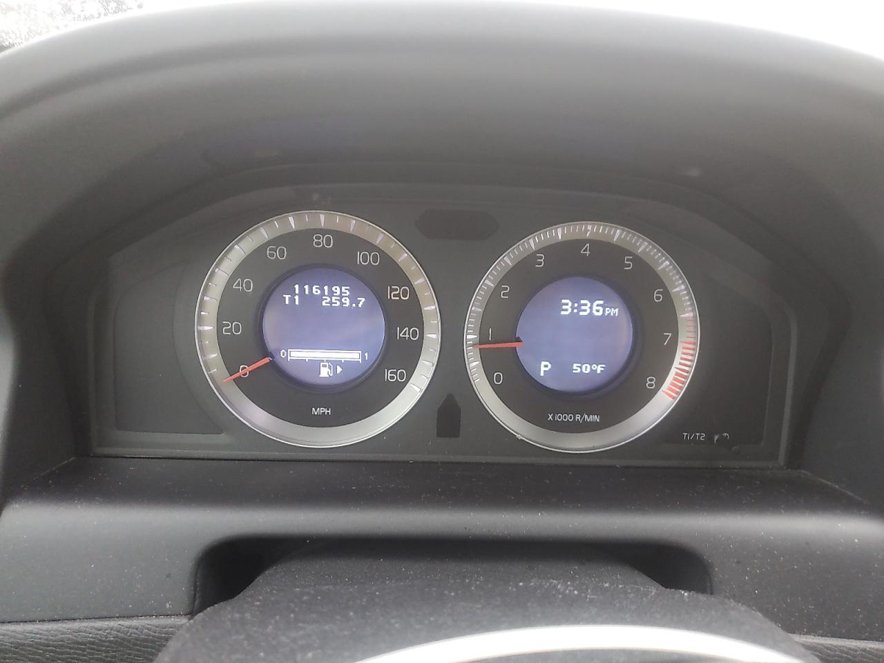 Volvo XC60 T6 Image 11