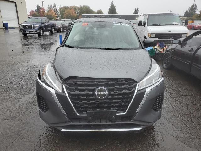 Nissan Kicks S Image 6