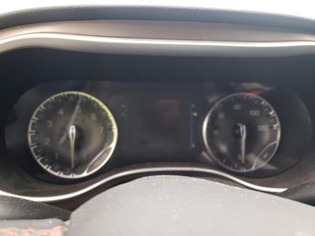 Chrysler Pacifica Touring L Image 10