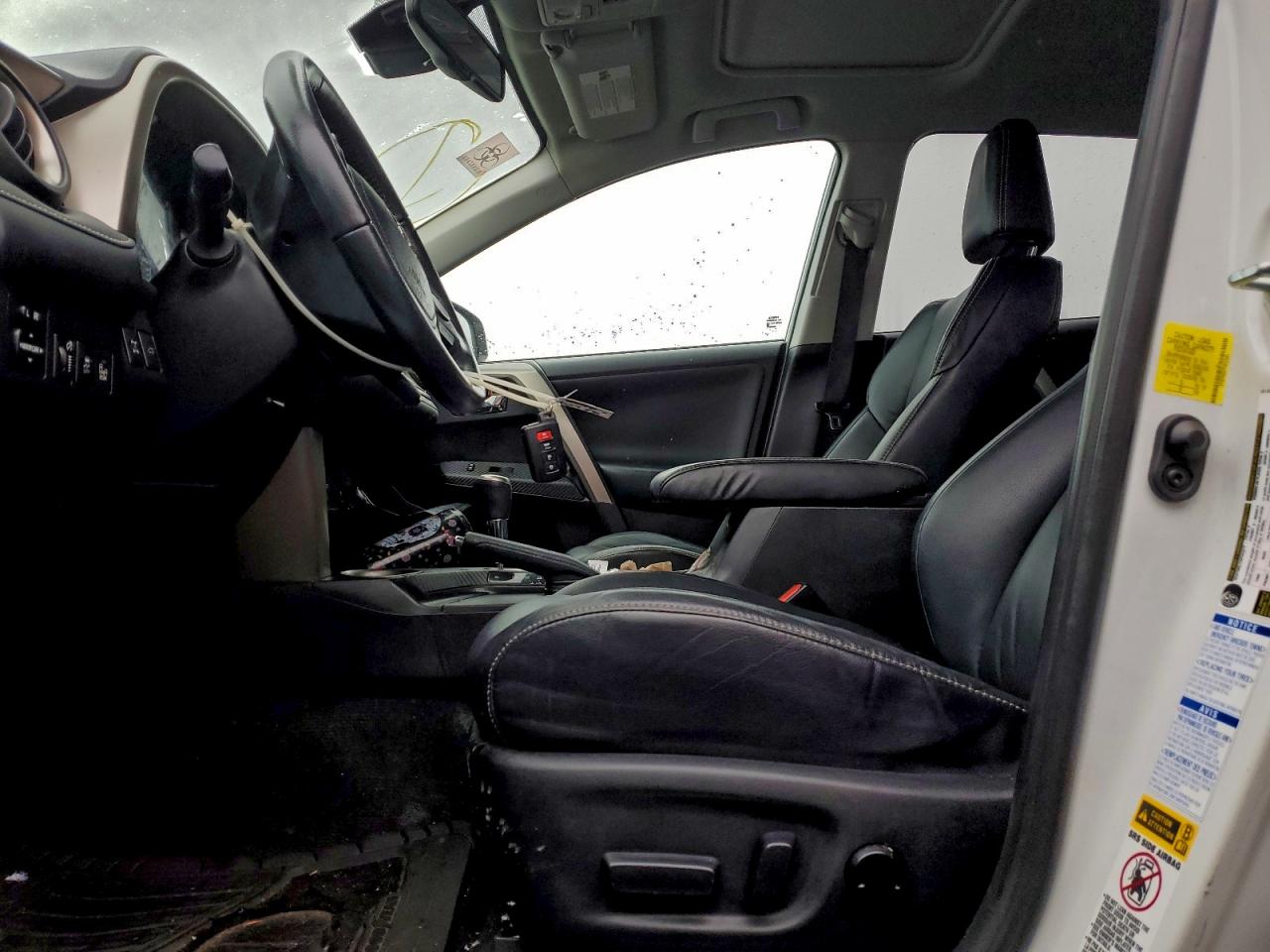 Toyota RAV4 Limited Image 6