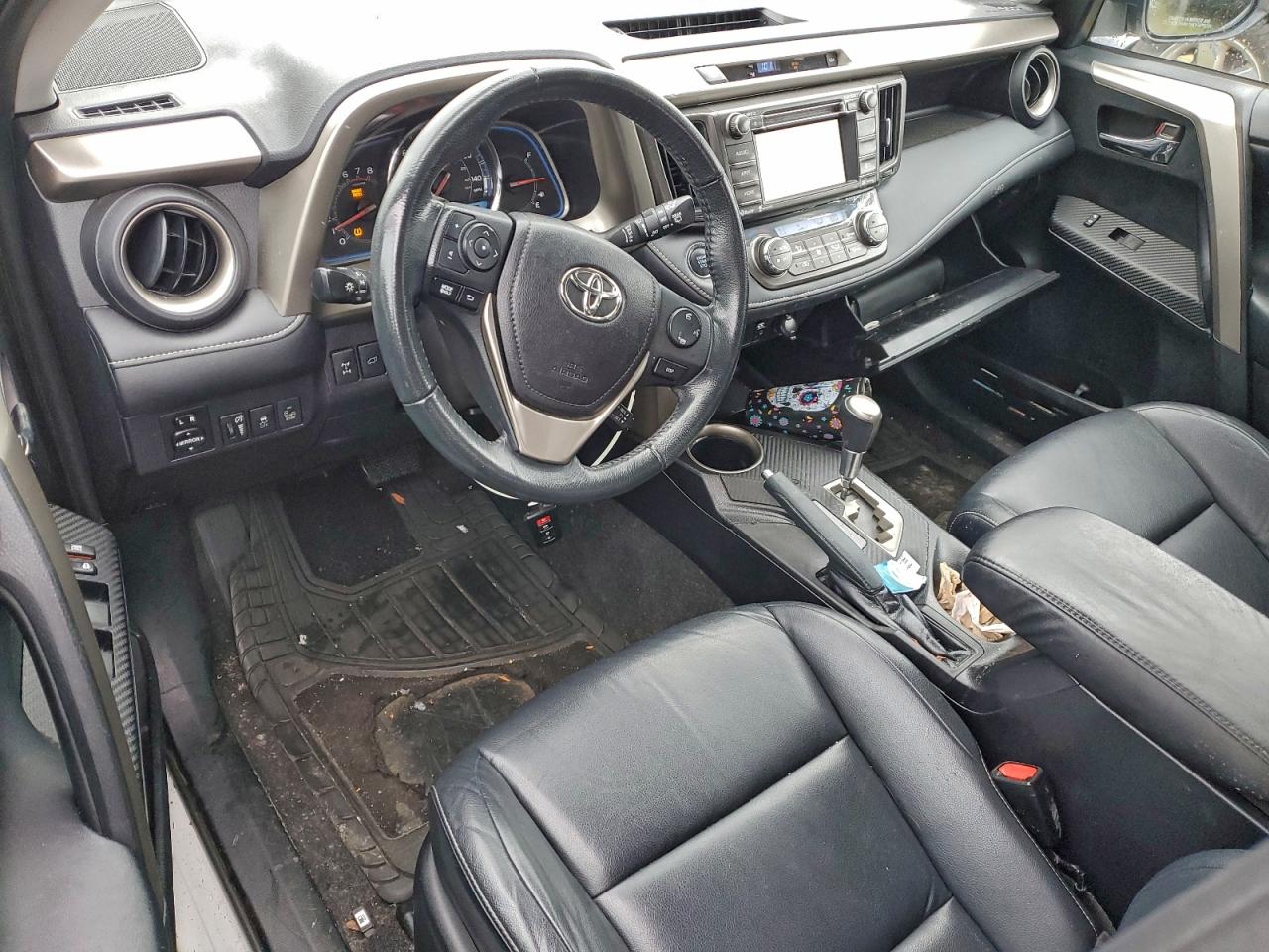 Toyota RAV4 Limited Image 10