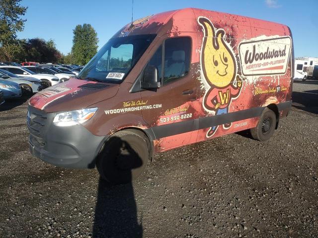  Salvage Mercedes-Benz Sprinter