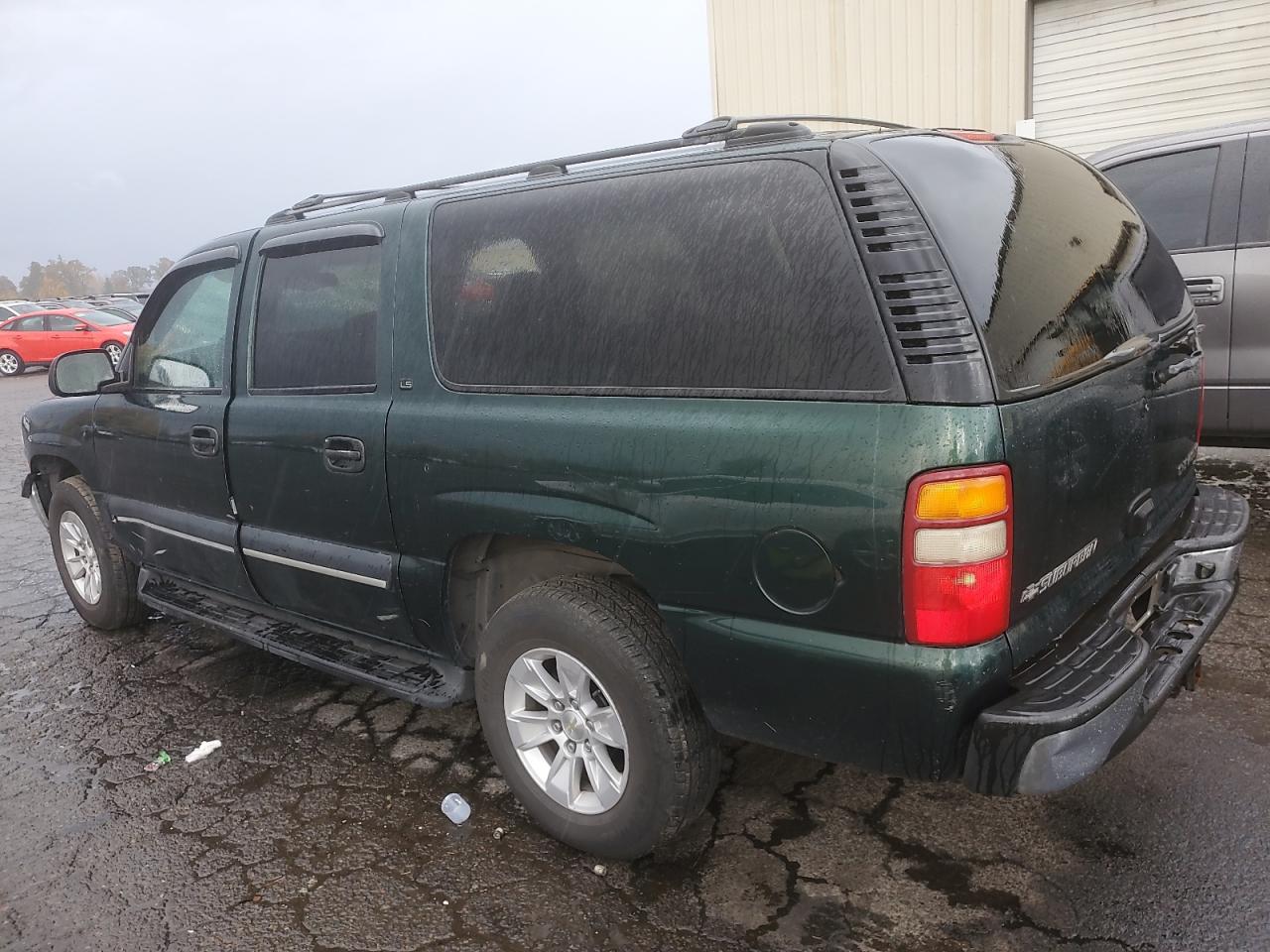 Chevrolet Suburban K1500 Image 3