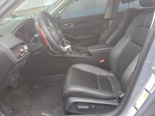 Honda Civic Touring Image 2