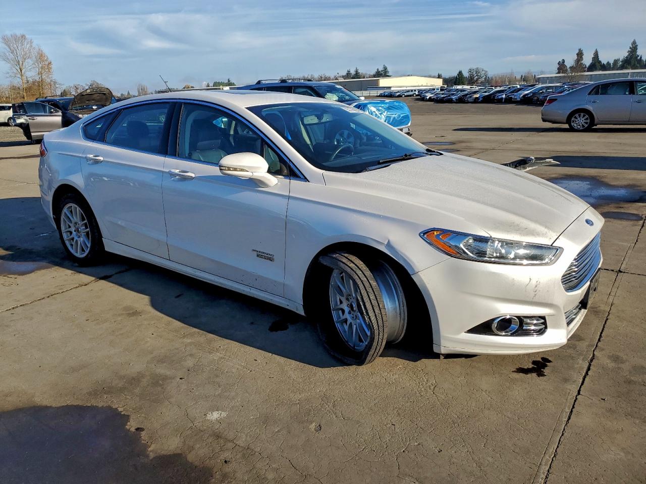 Ford Fusion Titanium Phev Image 3