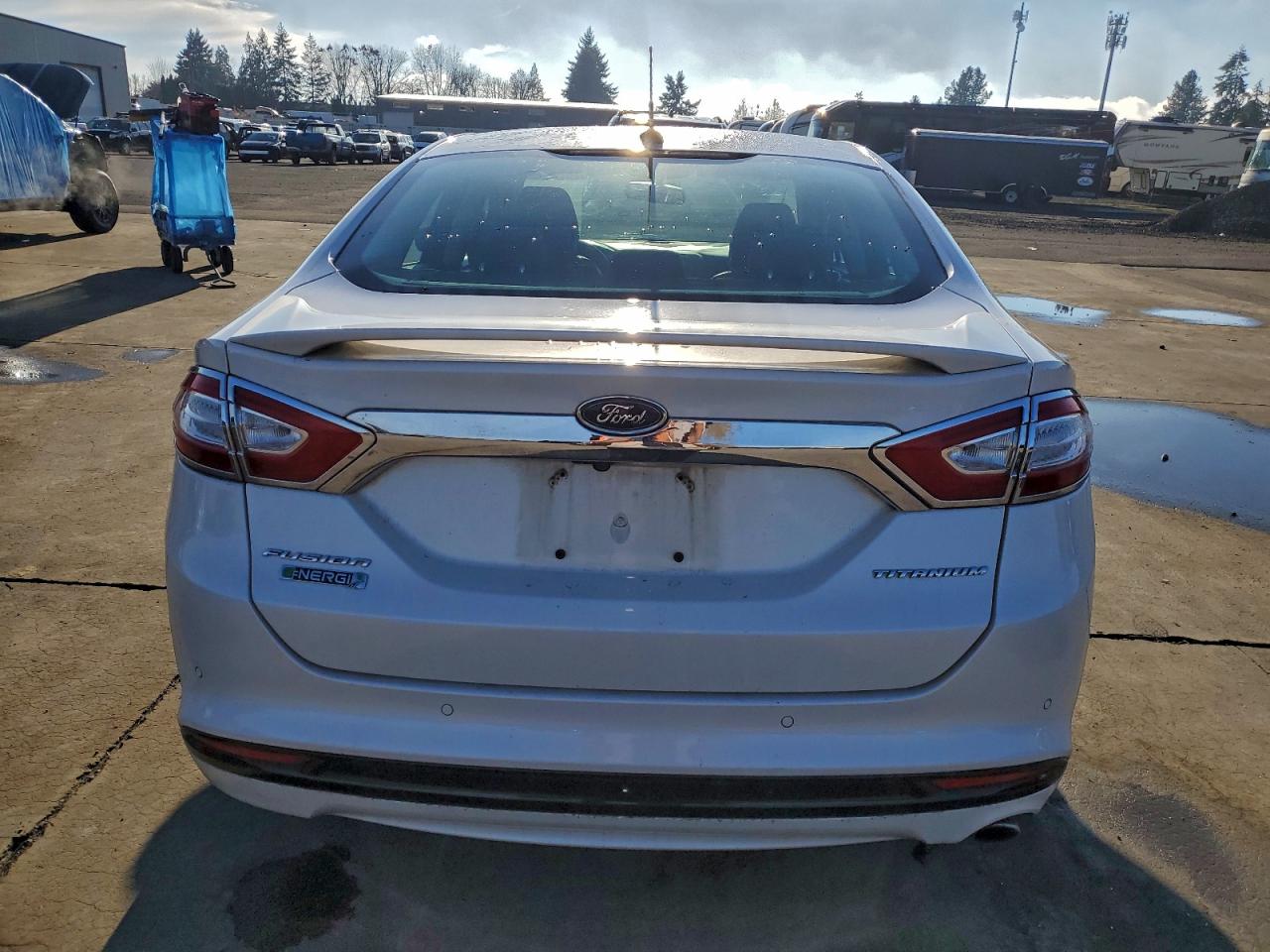 Ford Fusion Titanium Phev Image 5