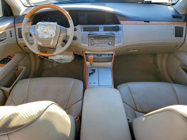 Toyota Avalon Xl Image 8