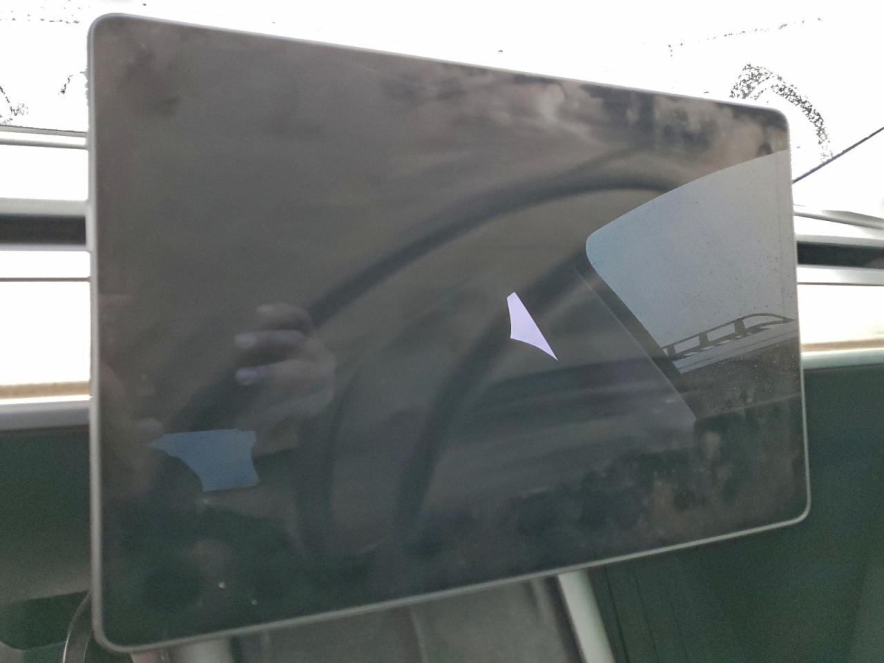 Tesla Model Y Image 7