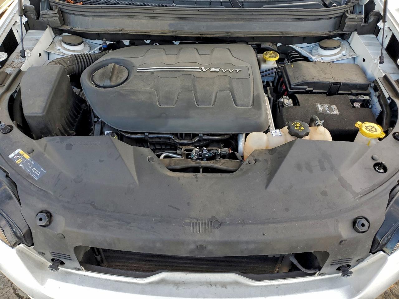 Jeep Cherokee Overland Image 11