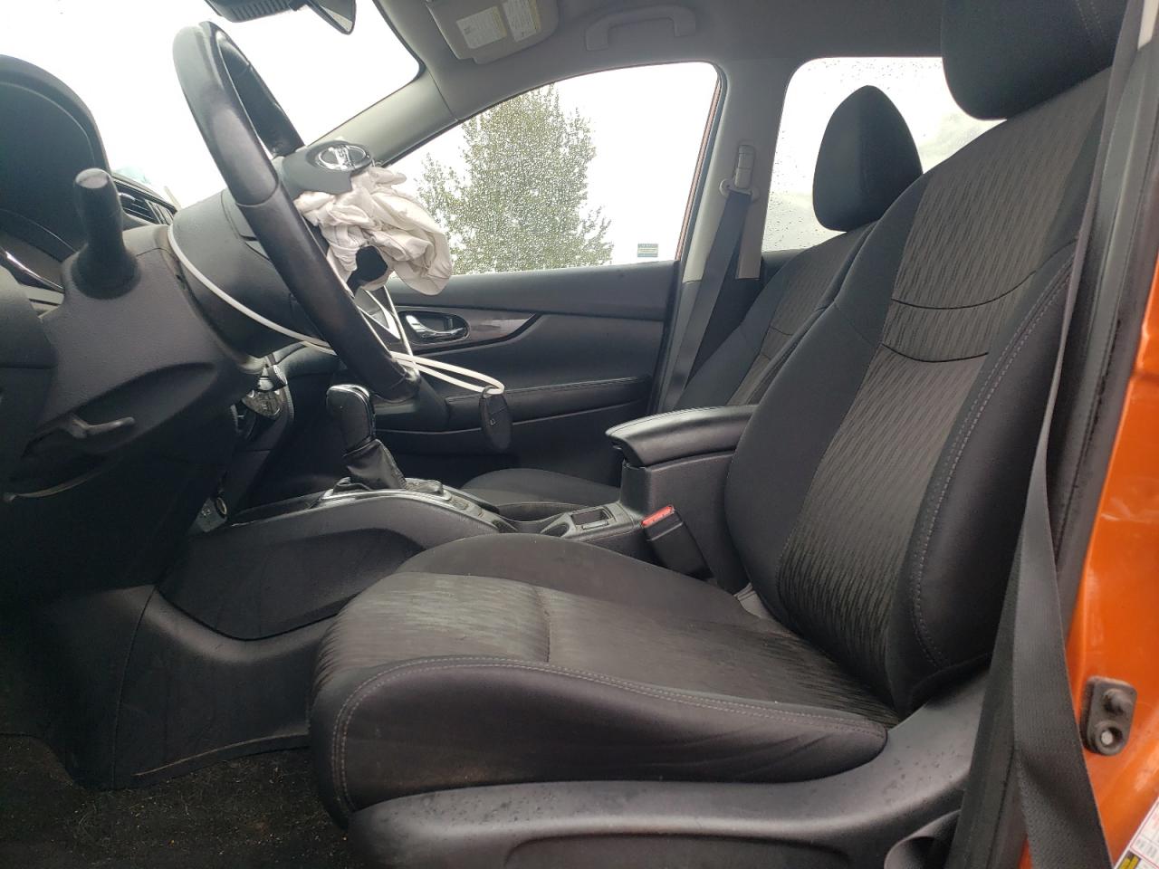 Nissan Rogue S Image 4