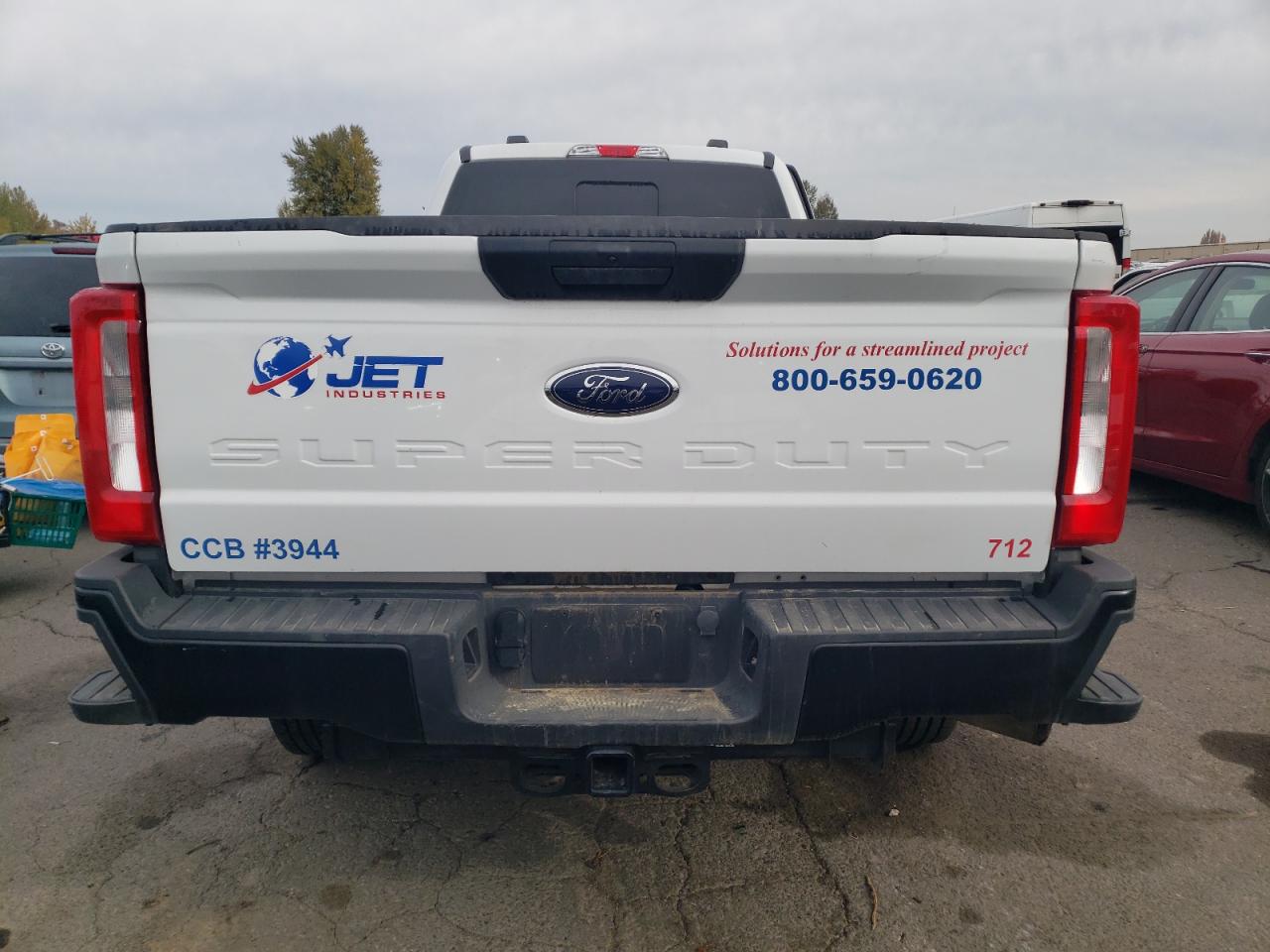 Ford F-250 Super Duty Image 12