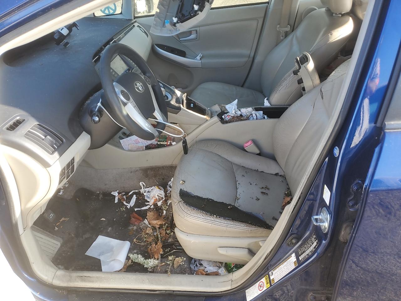 Toyota Prius Image 11