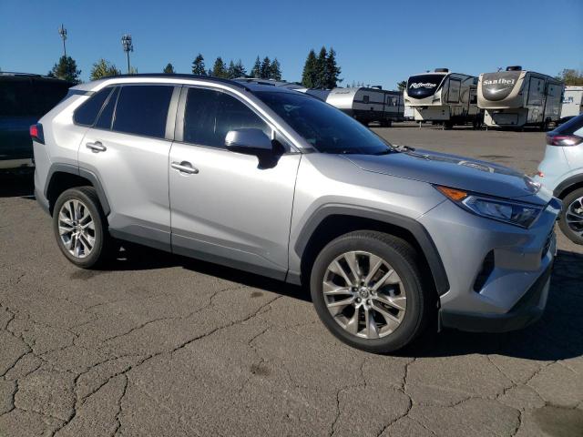 Toyota RAV4 Xle Premium Image 12