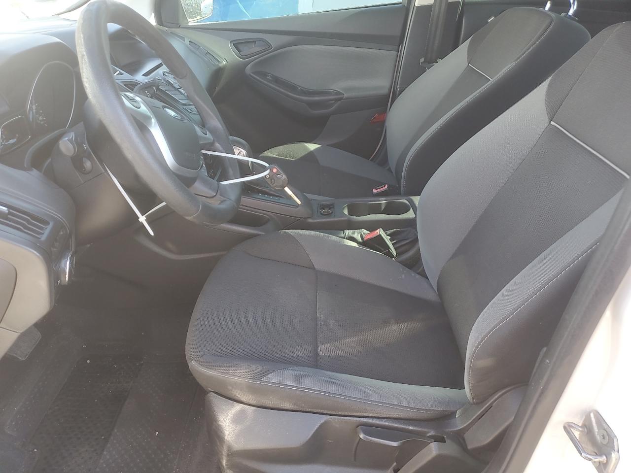 Ford Focus S Image 7