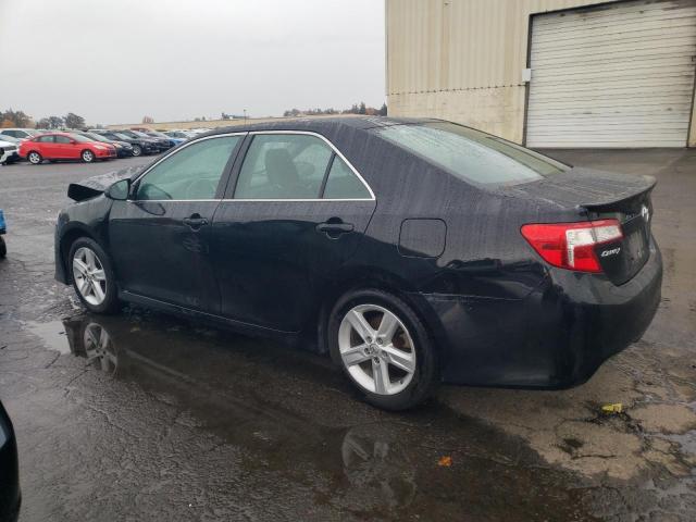 Toyota Camry L Image 2