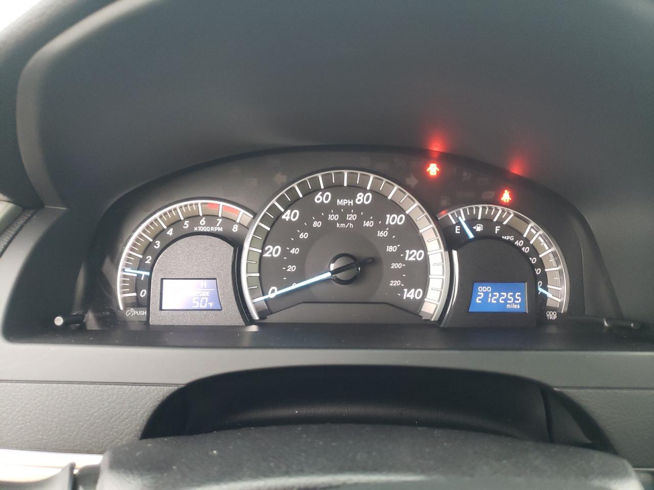 Toyota Camry L Image 6