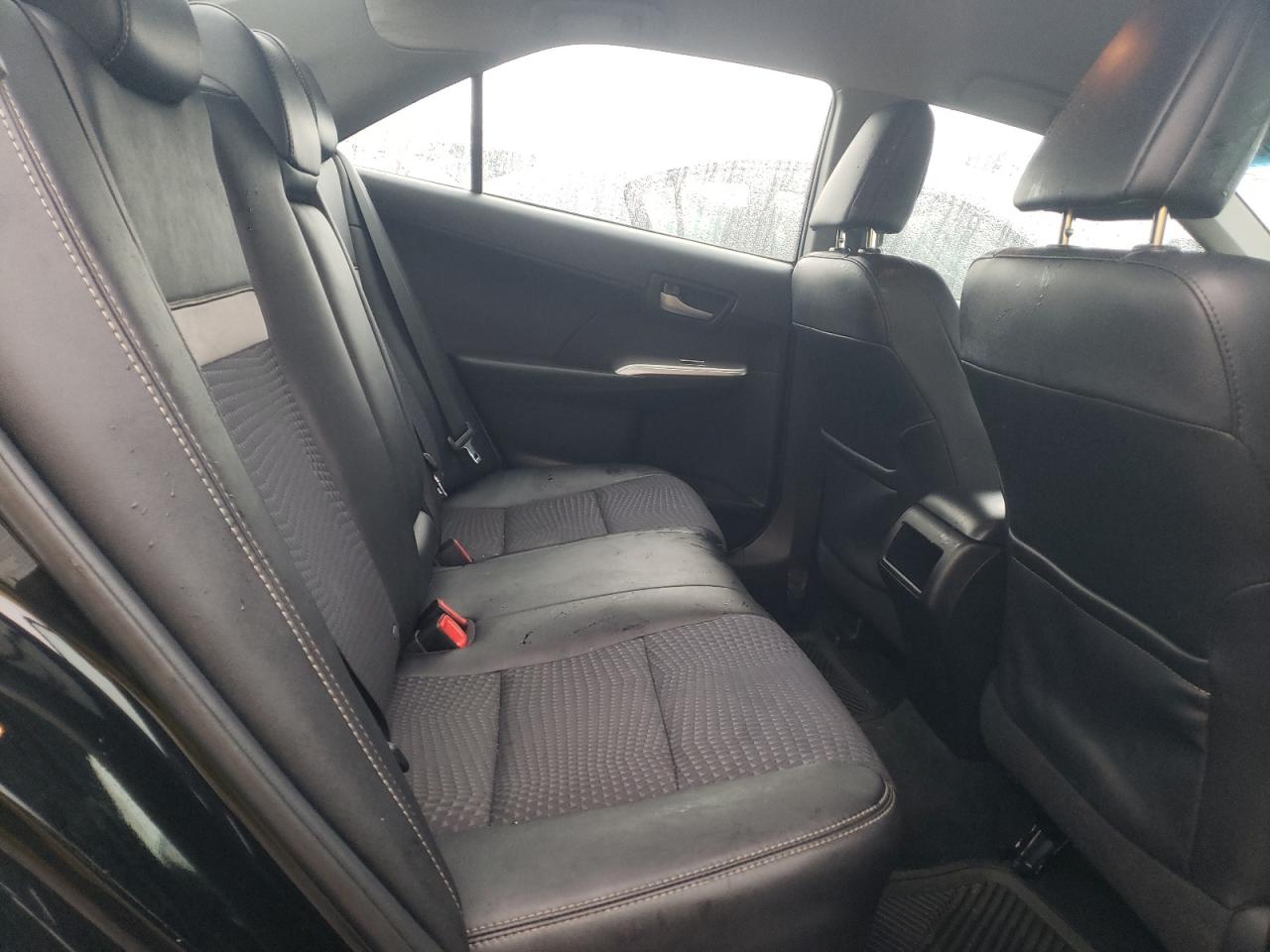 Toyota Camry L Image 12