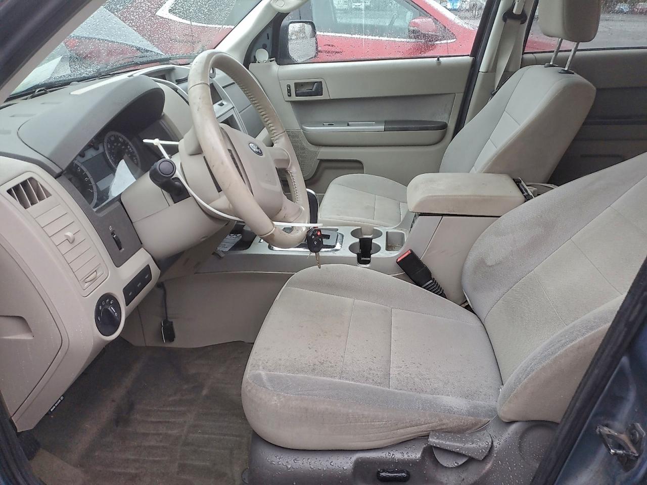 Ford Escape Hybrid Image 7