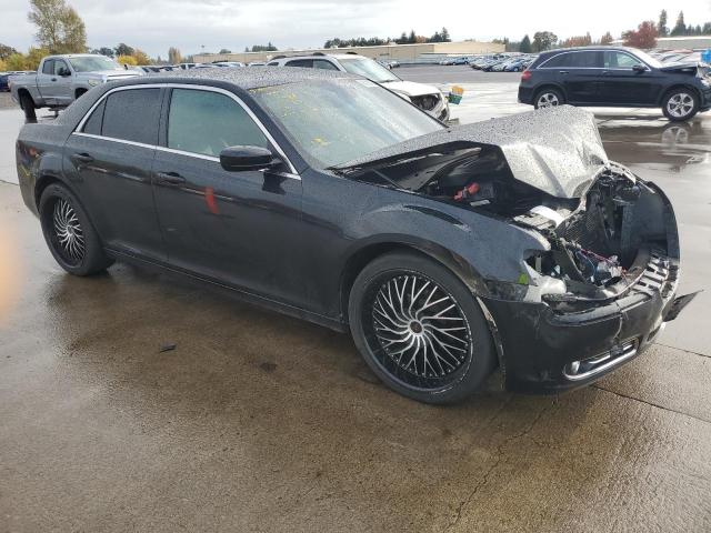 Chrysler 300 S Image 4