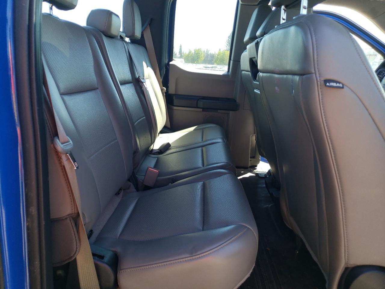 Ford F-150 Super Cab Image 11