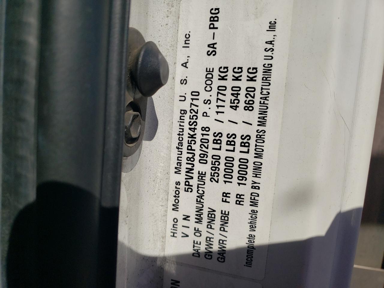 Hino 258 268 Image 10