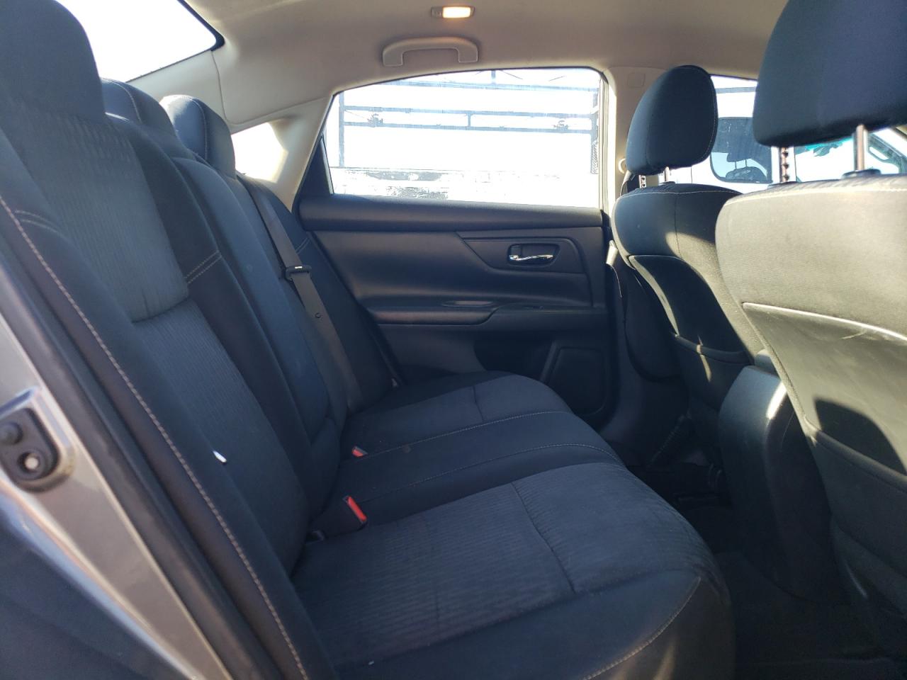 Nissan Altima 2.5 Image 12