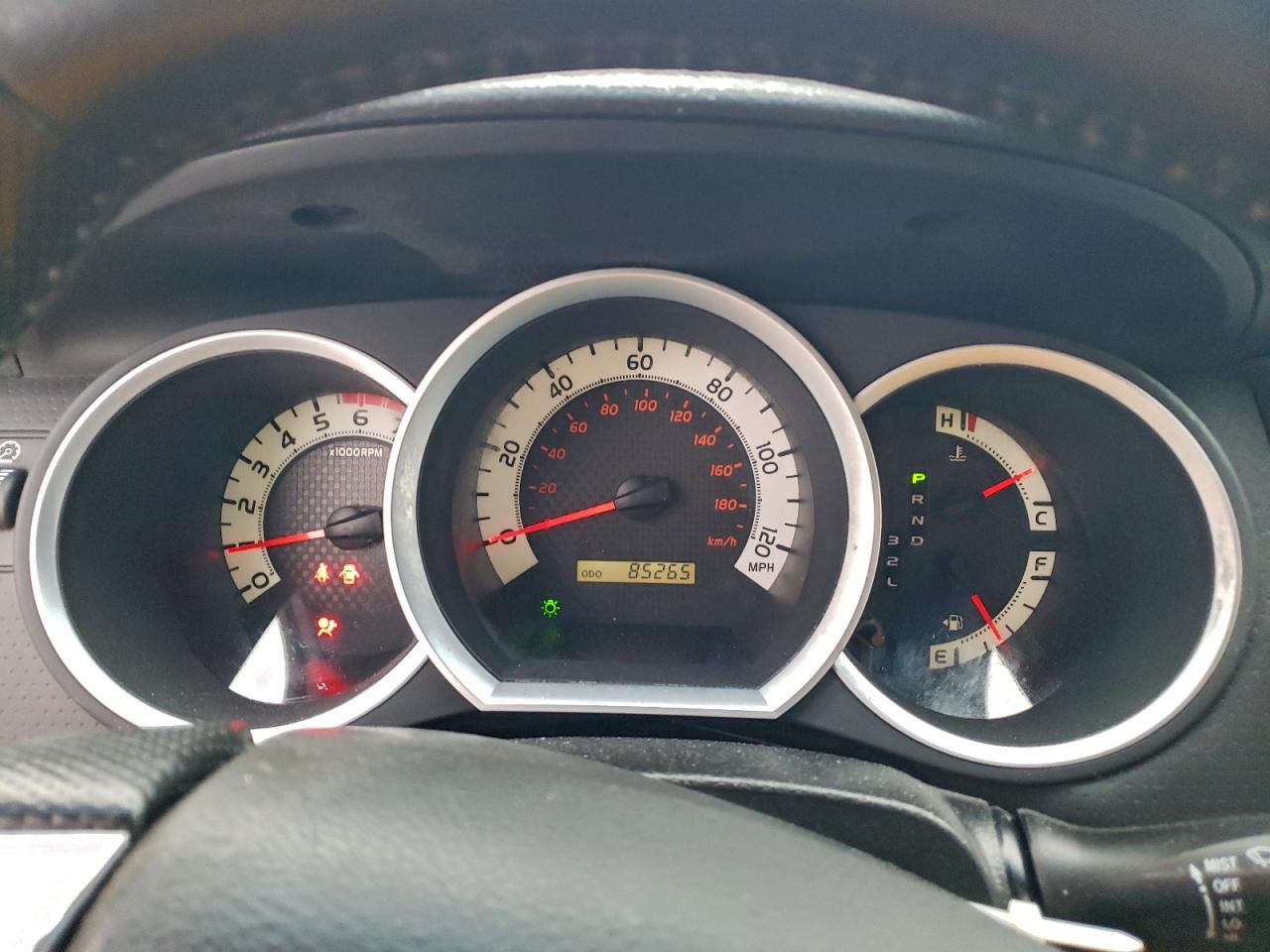 Toyota Tacoma Access Cab Image 12