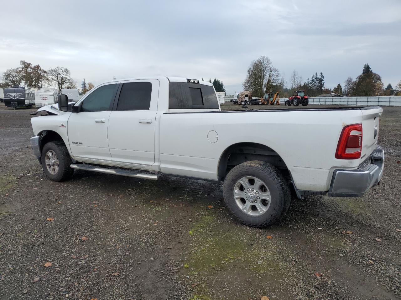 Ram 3500 Big Horn Image 2