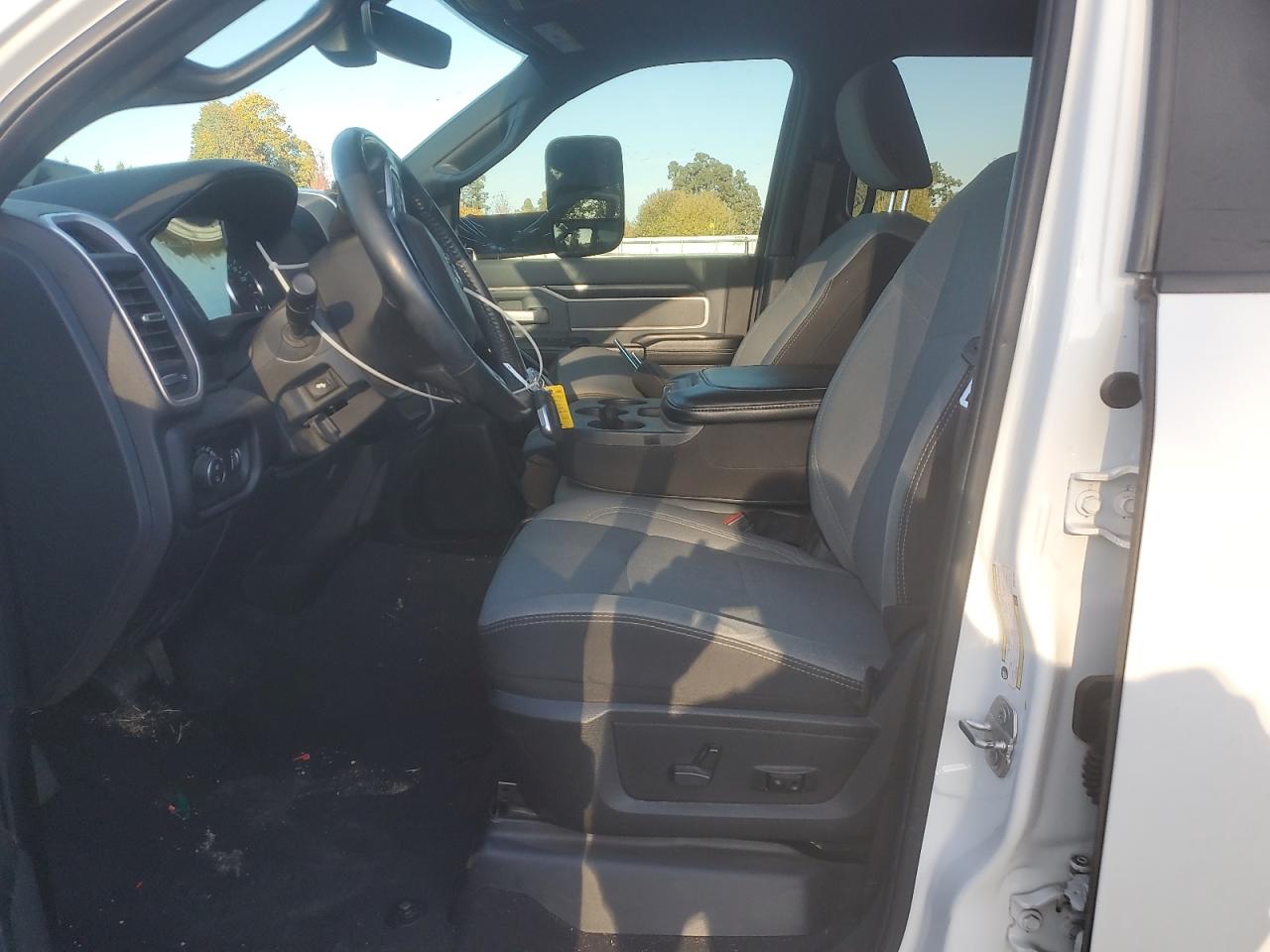 Ram 3500 Big Horn Image 5