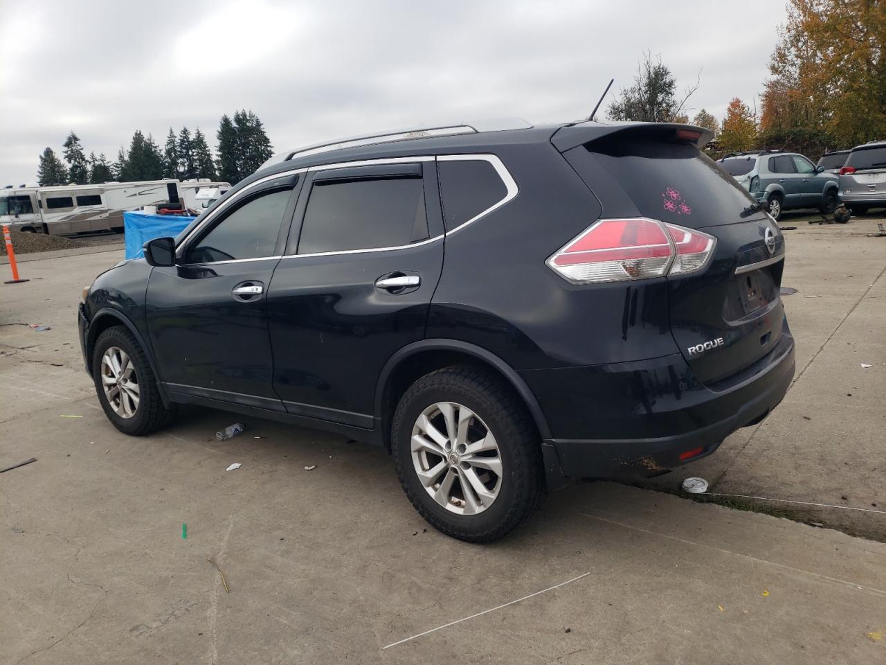 Nissan Rogue S Image 2