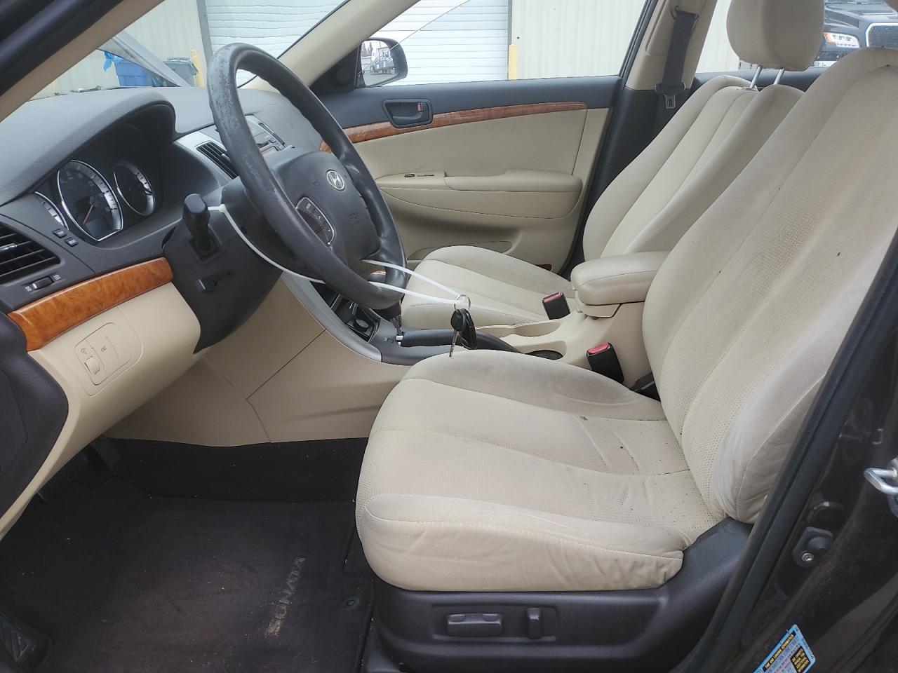 Hyundai SONATA Gls Image 10