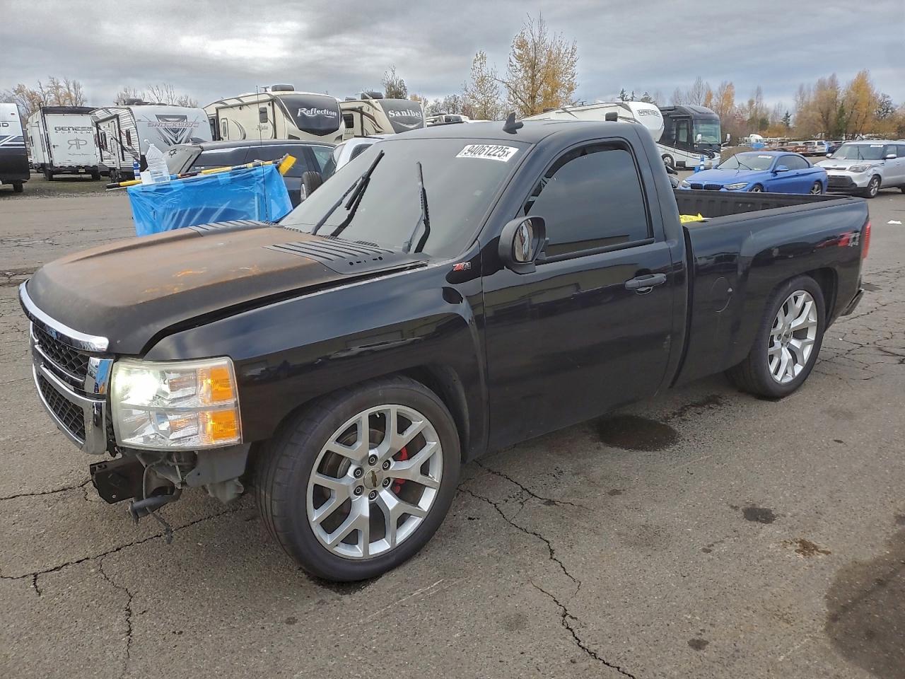 Chevrolet Silverado K1500 Image 1