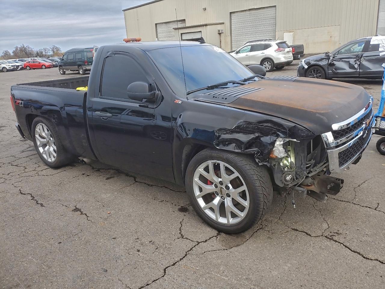 Chevrolet Silverado K1500 Image 5