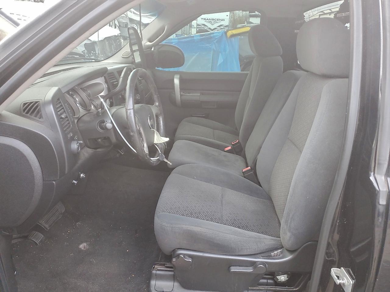 Chevrolet Silverado K1500 Image 7