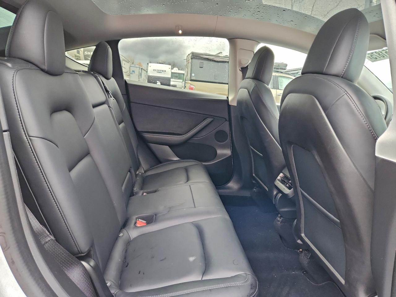 Tesla Model Y Image 7