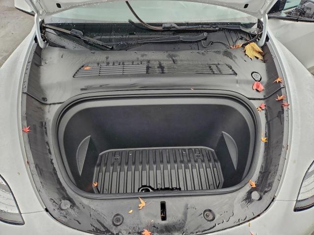 Tesla Model Y Image 9